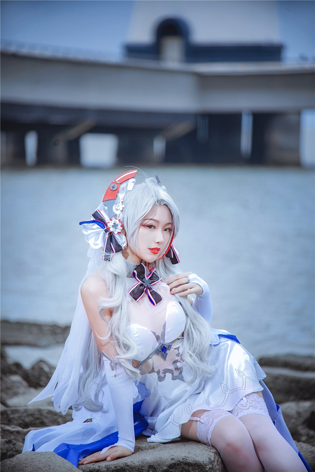 隐秘哀歌:挖掘豪门情史中那段充满背叛与痛苦的情色秘密,隐秘的爱百度百科